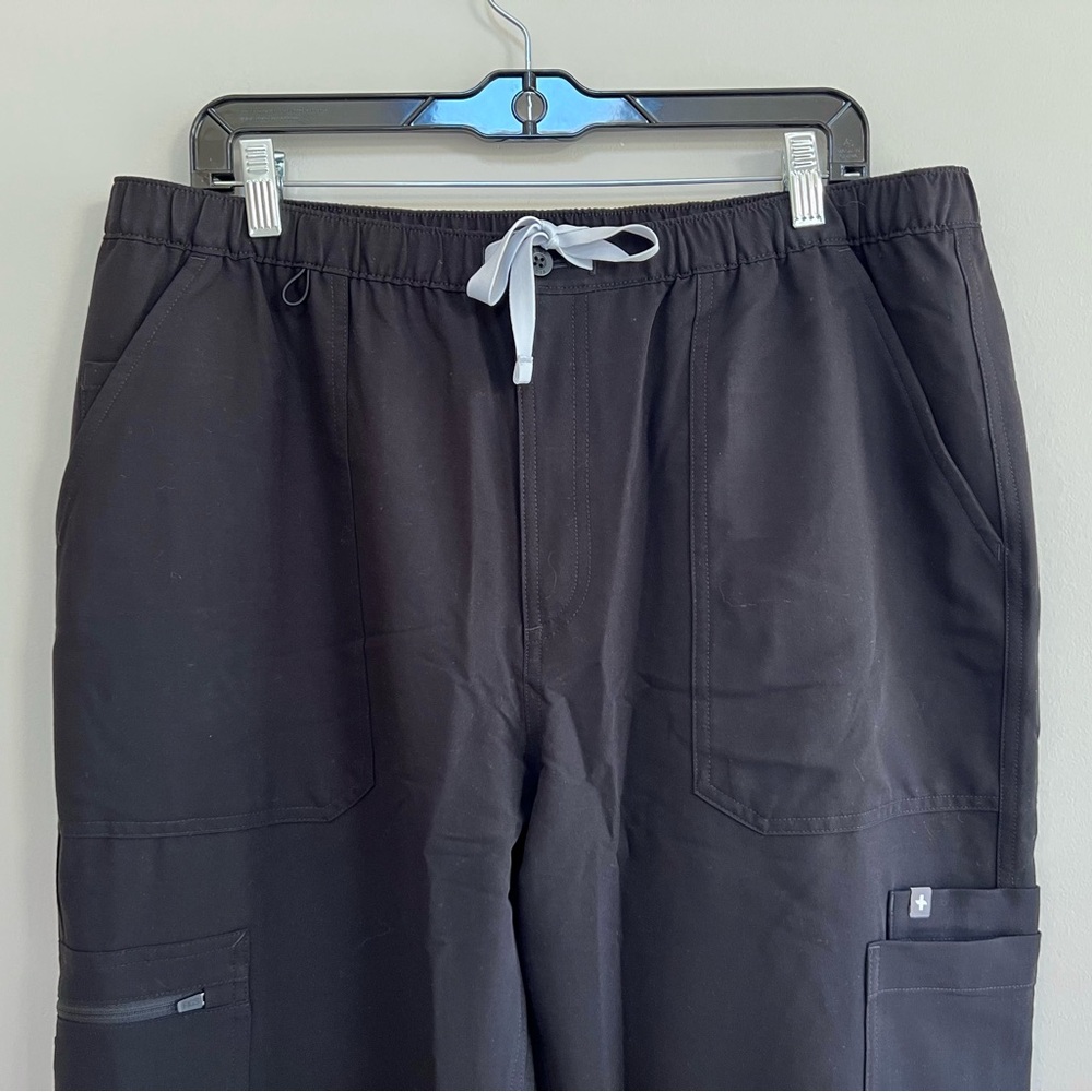 FIGS NWT Cairo Men's Zip Fly Cargo Scrub Pants in Black, size XL/T - Picture 6 of 11